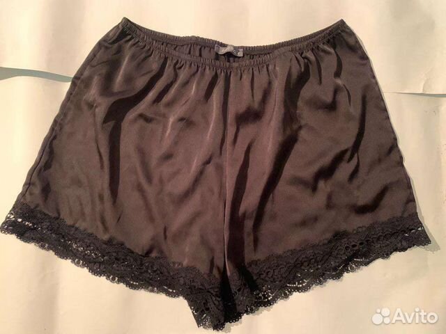 Атласные шорты