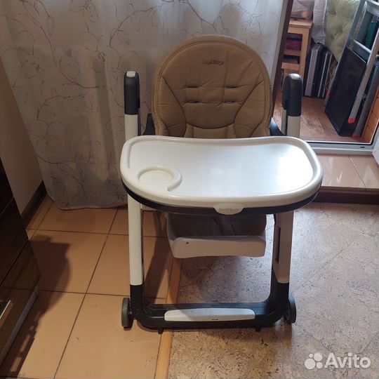 Стульчик для кормления peg perego