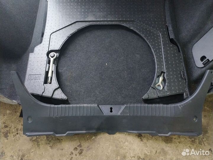 Обшивка багажника Мазда 3 бм