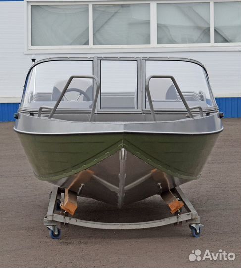 Новая моторная лодка Неман 450 DC с оборудованием