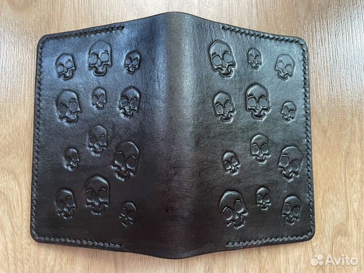 Обложки для паспорта с тиснением