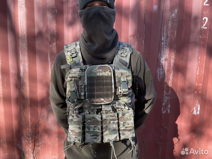 Жилет с подсумками