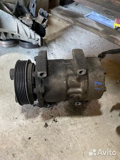 Компрессор кондиционера Рено Лагуна 1 2,0 F3R