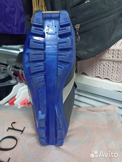 Лыжные ботинки