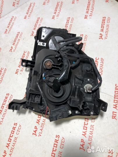 Фара галогеновая правая Nissan X Trail T31 2.0