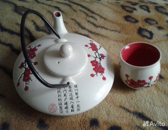 Кофейный и чайный комплект и новый бокал (чашка)