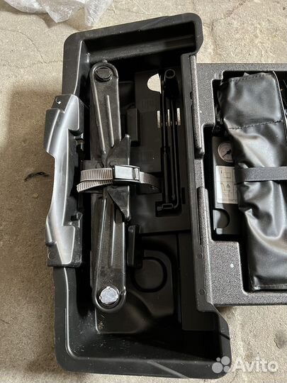 Инструмент штатный audi a4 b9