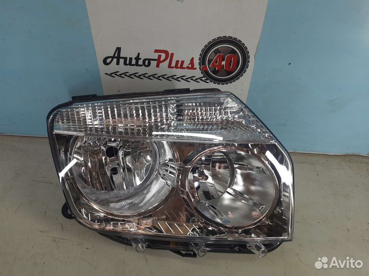 Фара правая Renault Duster