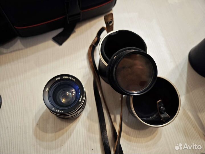 Пленочный фотоаппарат зенит