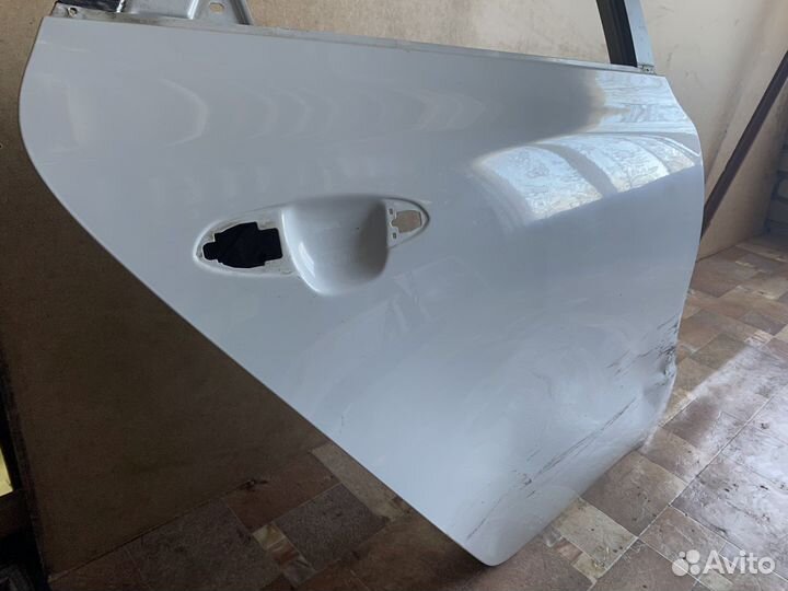 Задняя правая дверь KIA ceed JD