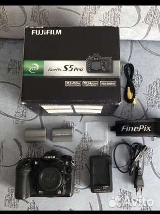 Fujifilm finepix S5 pro с объективом