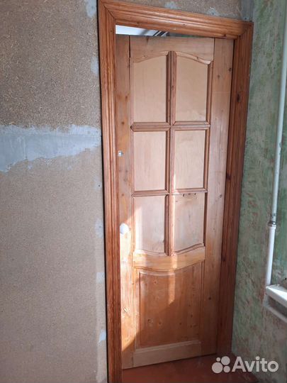 Дверь деревянная