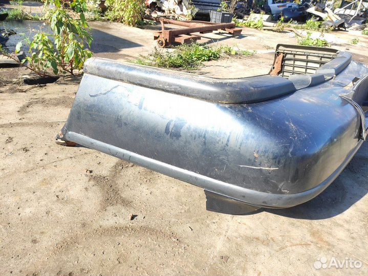 Бампер задний Honda Legend 1991-1996