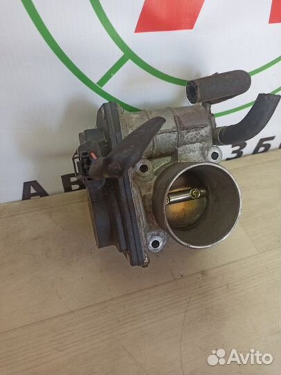 Дроссельная заслонка Nissan Note E11E HR16DE 2006