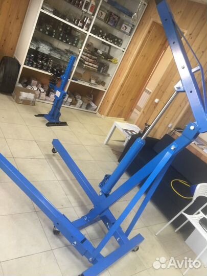 Кран гидравлический 1000кг (гусь)