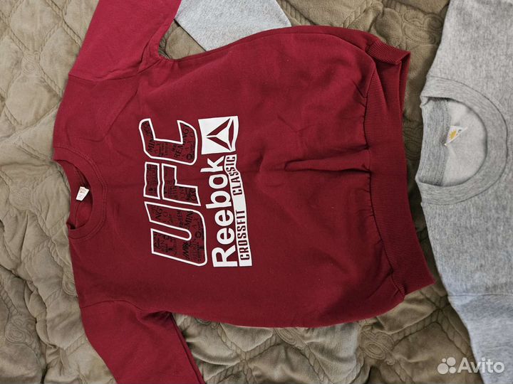 Новая футболка и джемперы на 10-12 лет