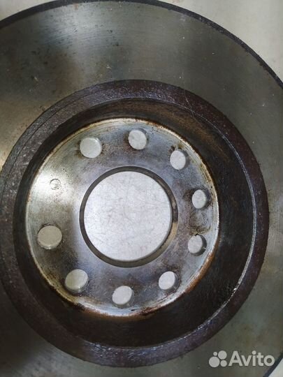 Диск тормозной задний Volkswagen Golf 5