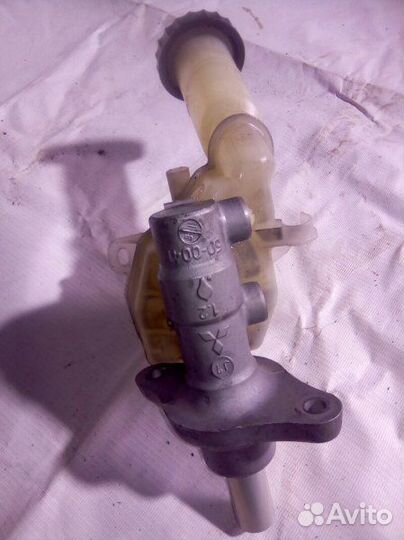 Главный тормозной цилиндр Mitsubishi Galant Fortis