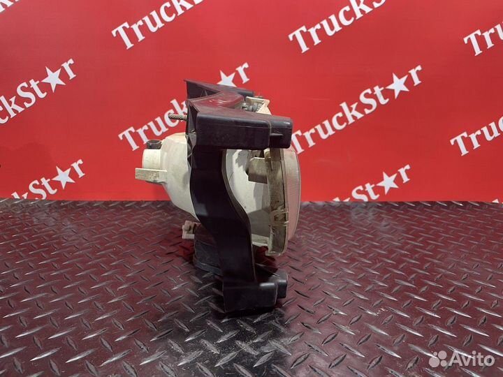 Фара противотуманная правая Daf XF106