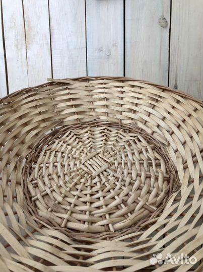 Корзина плетеная
