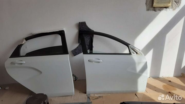 Двери на LADA vesta