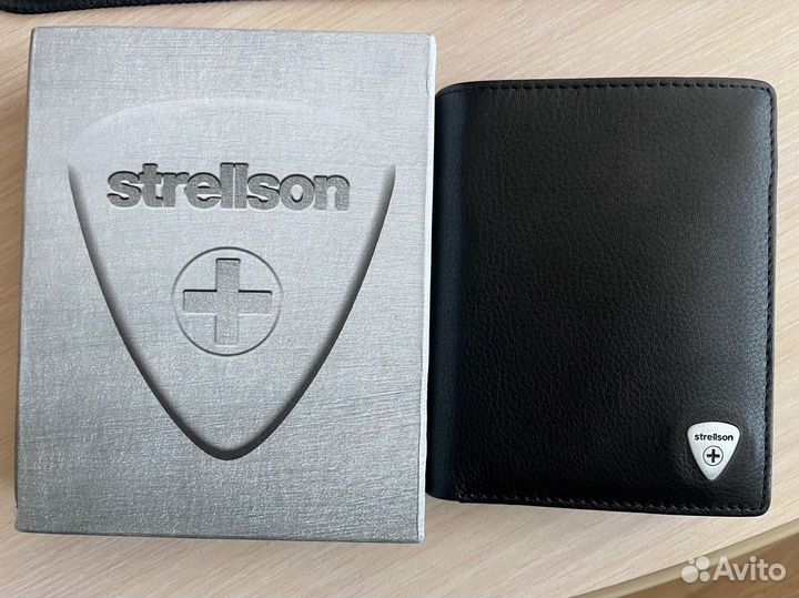 Бумажник мужской кожаный