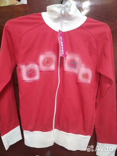 Костюм спортивный