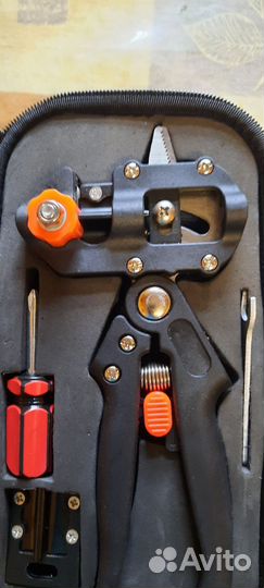 Секатор для прививки растений