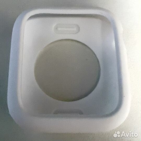 Чехол для Apple Watch 40mm белый