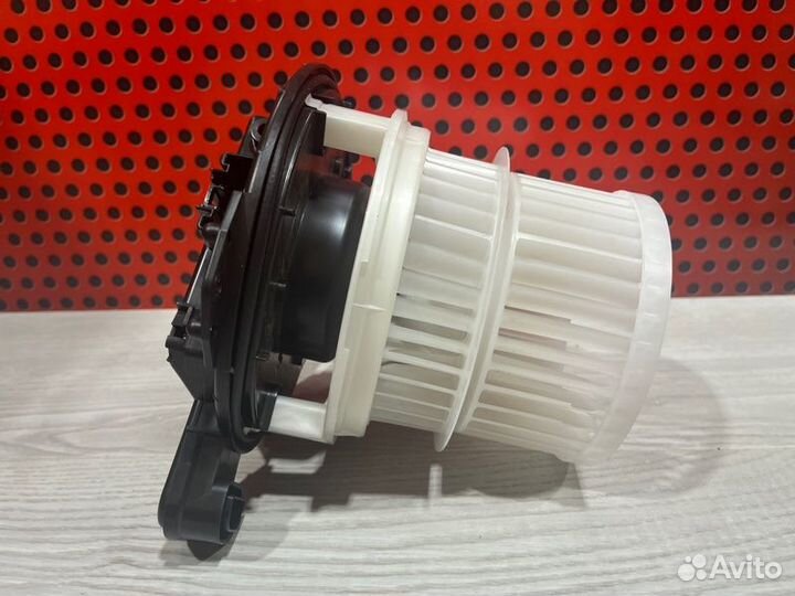 Мотор печки Land Rover Range Rover Vogue L405 2016