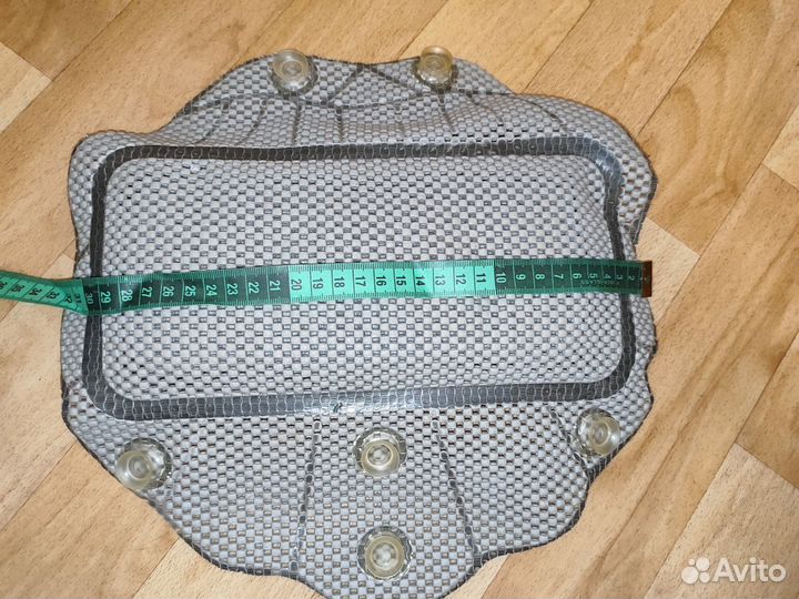 Подушка для ванны на присосках