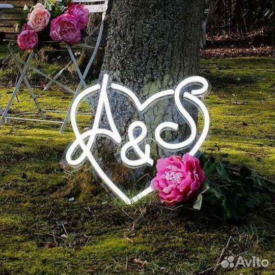 Неоновая вывеска