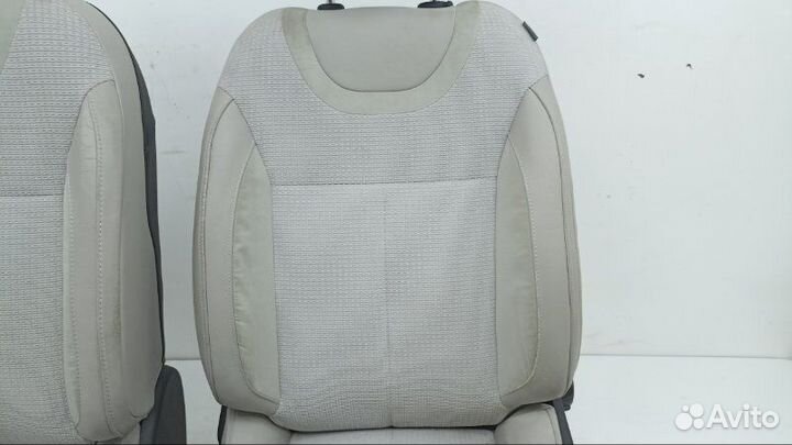 Сиденье Citroen C4 B7 EP6CDT 2013