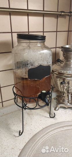 Лимонадница с краном