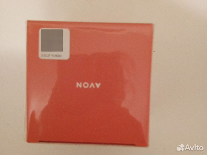 Косметика Эйвон и парфюмерная вода Avon