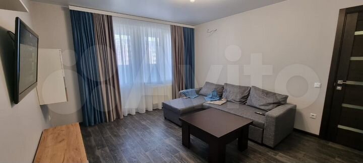 2-к. квартира, 65 м², 7/10 эт.
