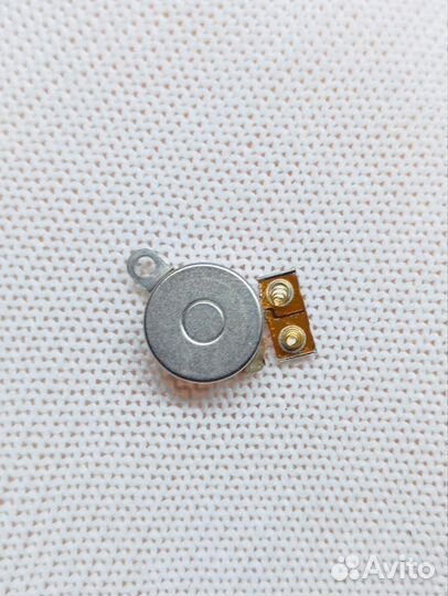 iPhone 4S. Вибромотор. Оригинал