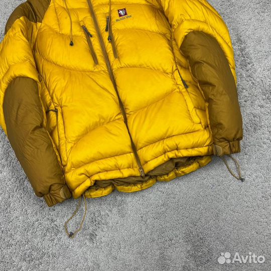 Пуховик Black Yak Размер M