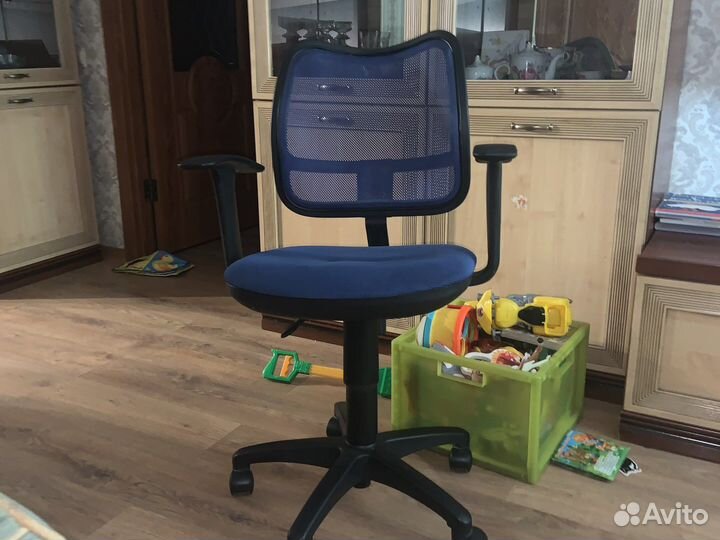 Компьютерное кресло Икеа