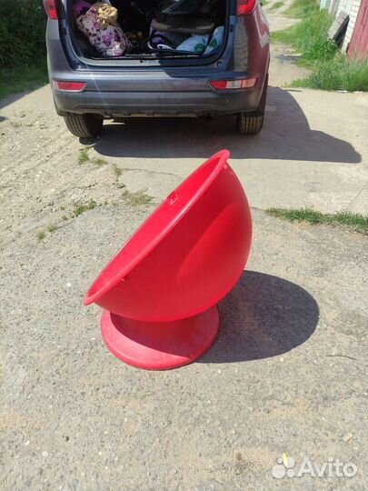 Стул детский IKEA поворотный