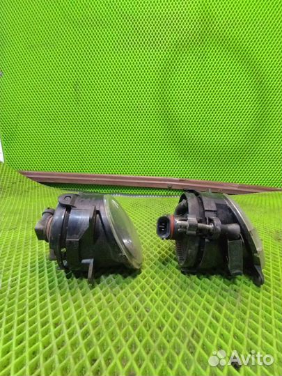 Противотуманные фары передние LADA Granta