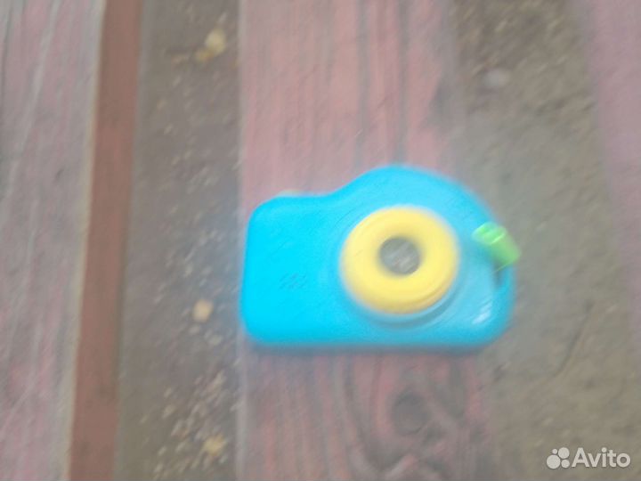 Игрушечный фотоаппарат работает или нет на запчаст