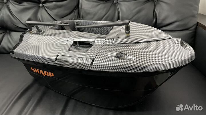 Прикормочный кораблик Skarp с автопилотом + TF500