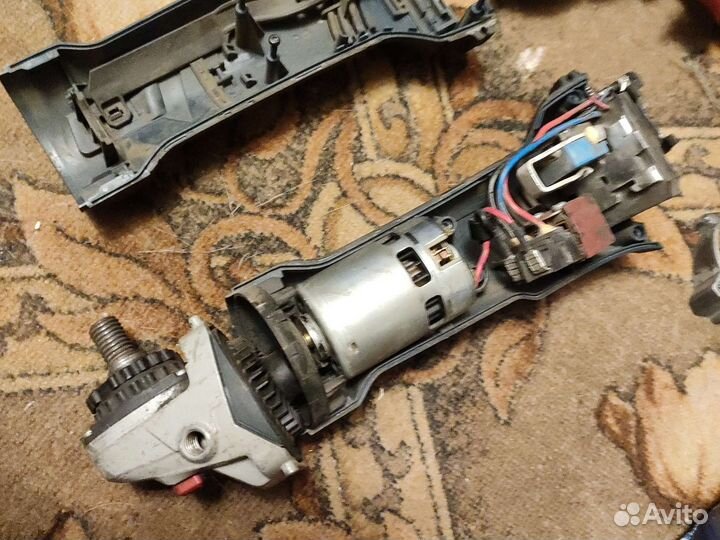 Аккумуляторная дрель и болгарка Bosch