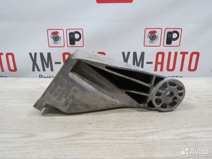 Кронштейн двигателя Volkswagen Touareg