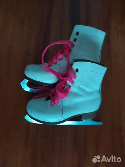 Коньки фигурные