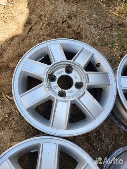 Диски литые Kia R15 4/114.3