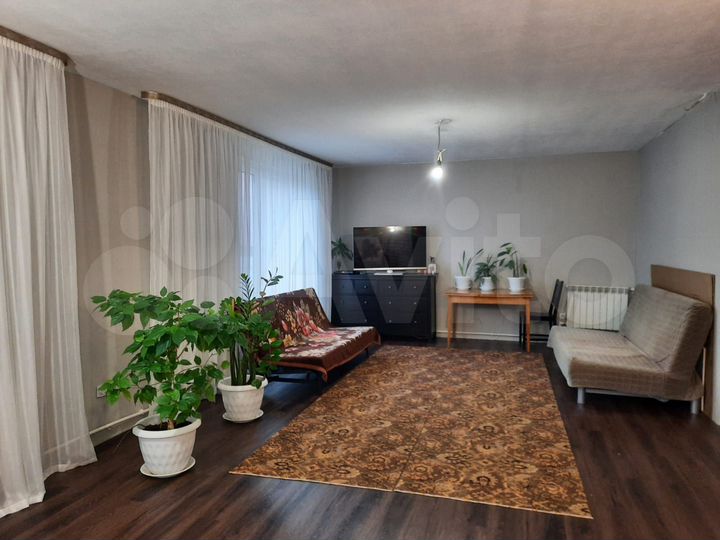 Дом 160 м² на участке 6,5 сот.