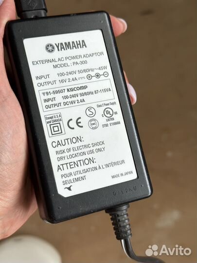 Синтезатор yamaha psr2000