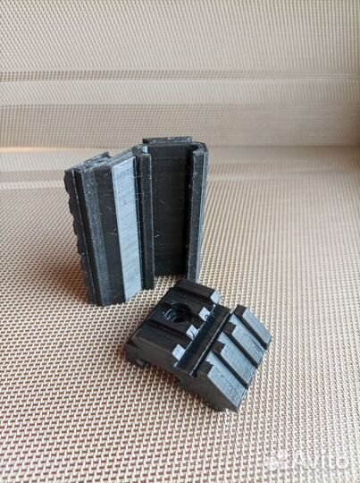 Боковая планка на цевьё